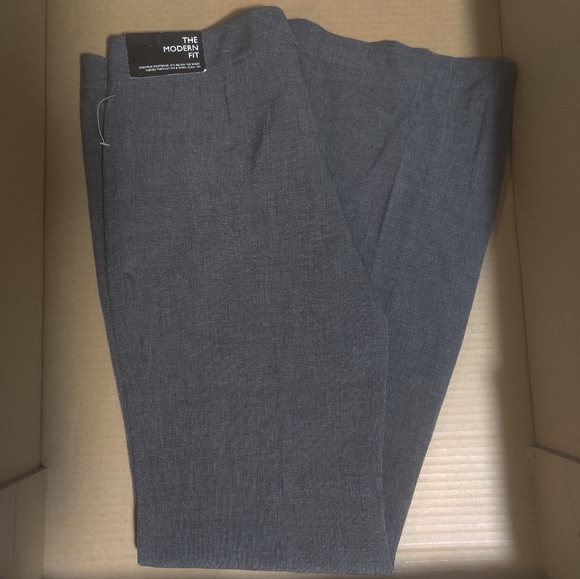 Gray Nine West Dress Pants (4) like new - Picture 4 of 9
